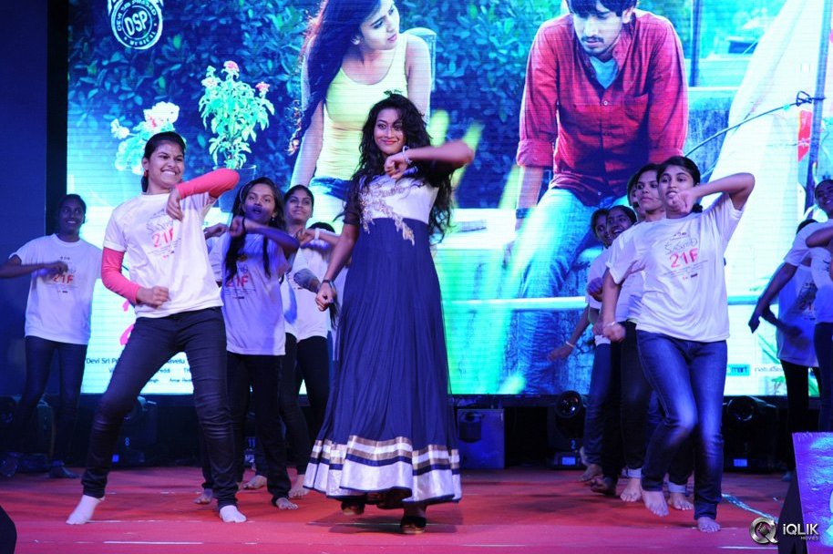 Kumari-21-F-Movie-Platinum-Disc-Function